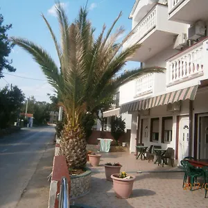 Apartment Drago, Petrčane