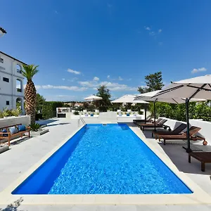Mediterraneo Garden Apartment