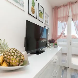 Apartment Roko, Petrčane